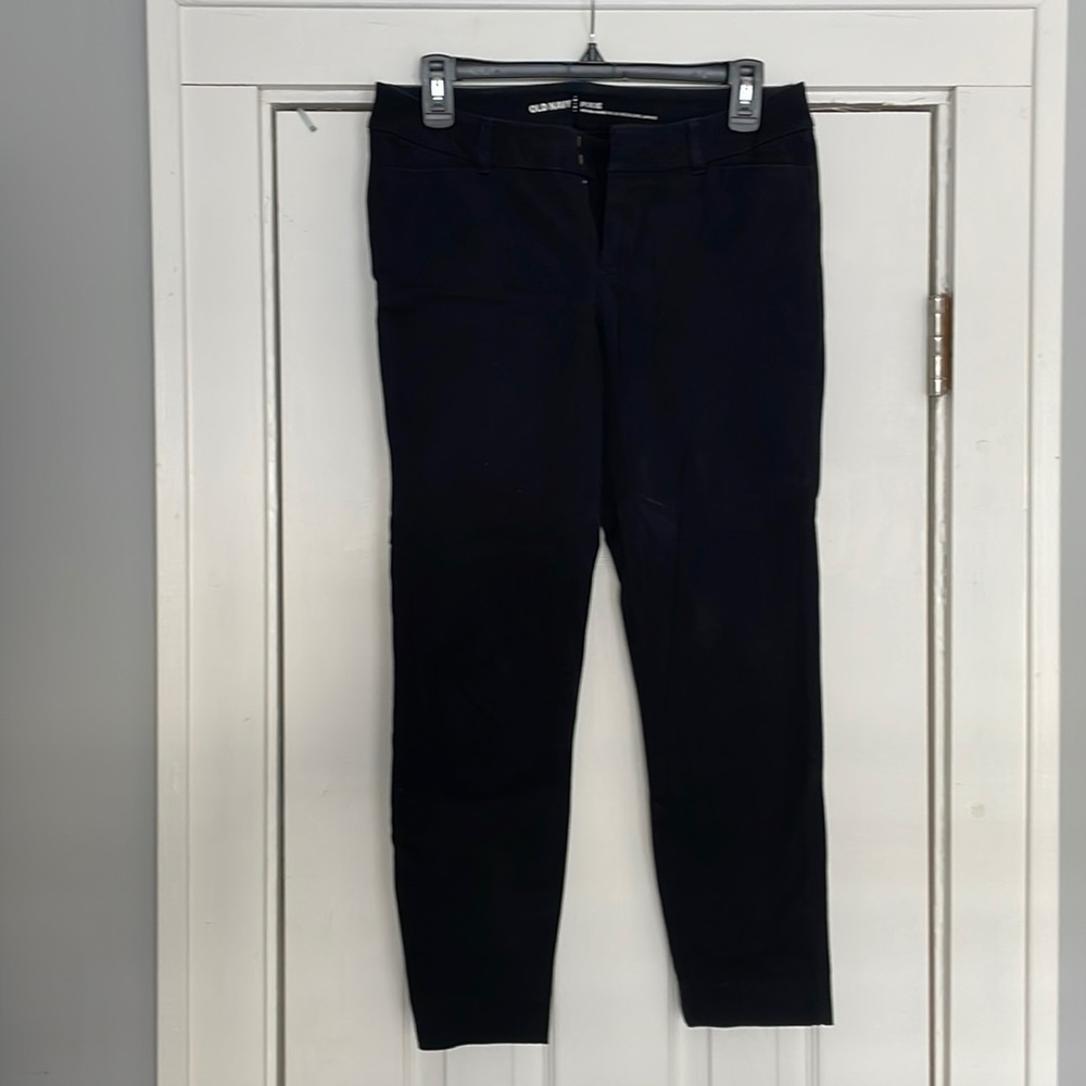 Black Old Navy Pixie Capris